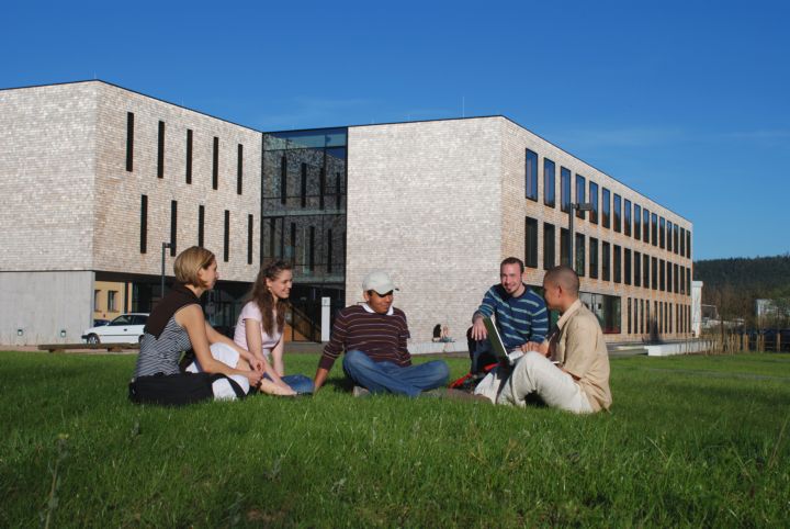 Hochschule Furtwangen University IT-Bau1.jpg